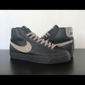 Nike Blazer Black Grey Shadow Size 8.5